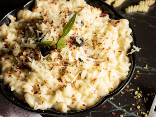 White Sauce Fusilli Pasta