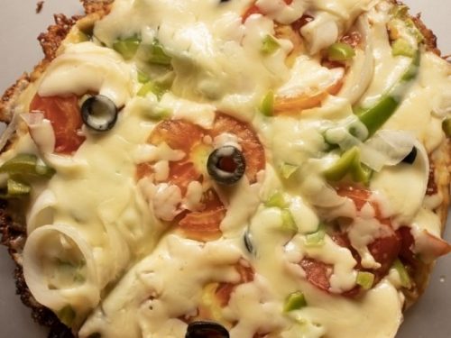 Instant Cheese Burst Pizza with Extra Cheese on Tawa