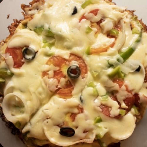 Instant Cheese Burst Pizza with Extra Cheese on Tawa