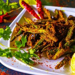 Kurkuri Bhindi